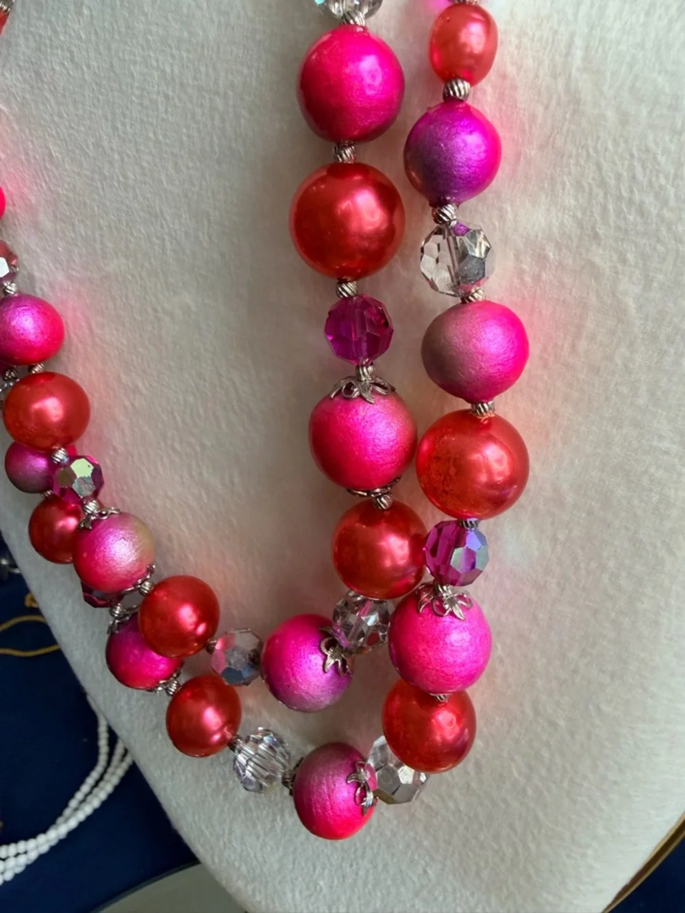 Vendome Vintage Pink, Orange and Crystal Double Strand Necklace and Earrings. - Picture 10 of 11
